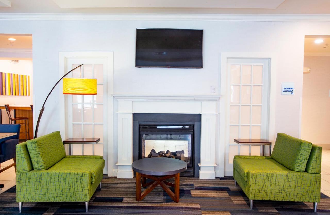 Holiday Inn Express Hotel & Suites Bethlehem Airport/Allentown Area By Ihg Екстериор снимка