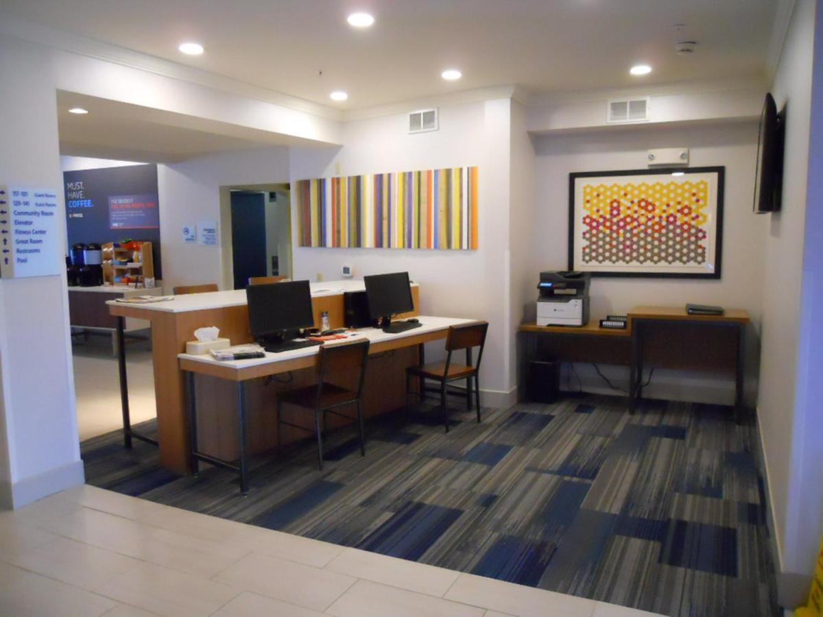 Holiday Inn Express Hotel & Suites Bethlehem Airport/Allentown Area By Ihg Екстериор снимка