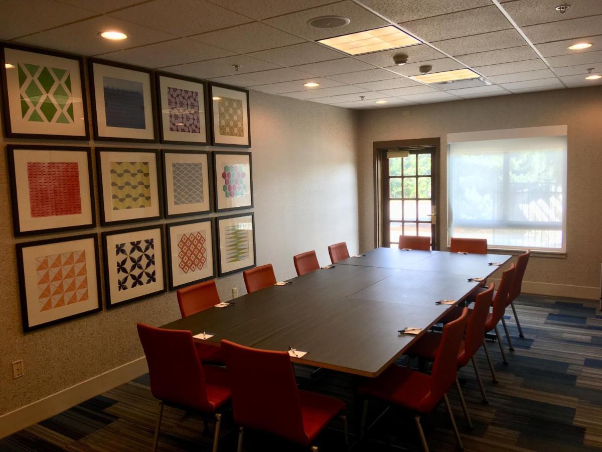 Holiday Inn Express Hotel & Suites Bethlehem Airport/Allentown Area By Ihg Екстериор снимка